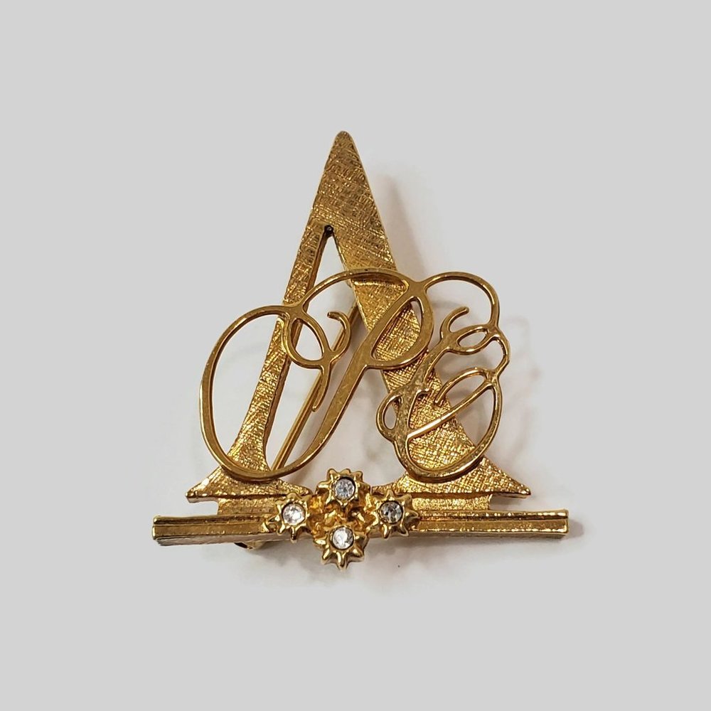 Vintage Avon President's Club Award Pin 1992